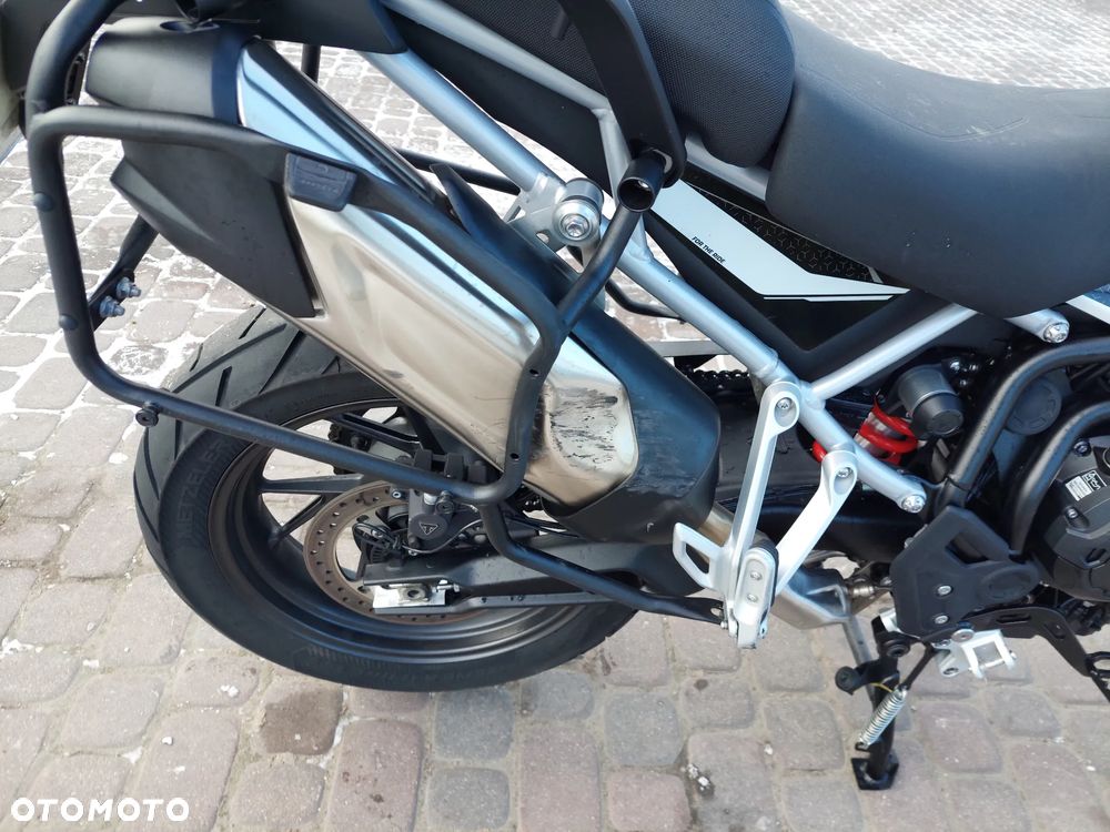 Triumph Tiger - 9