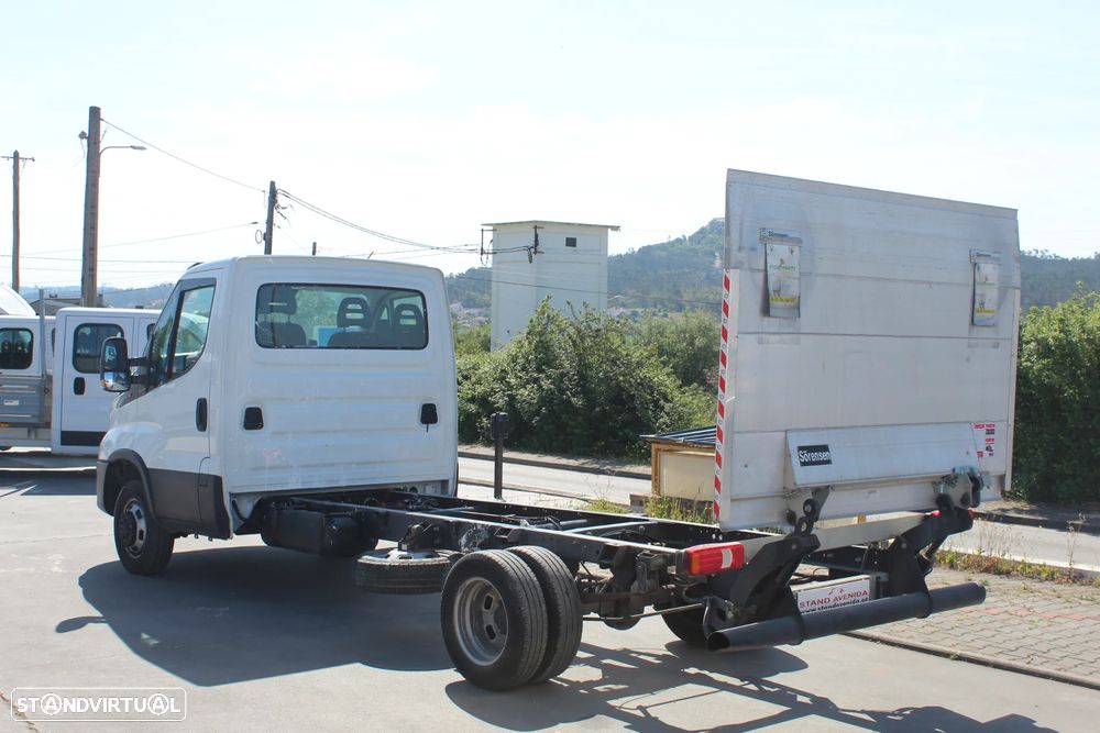 Iveco DAILY 35-160 CAB/SIMPLES // C/PLATAFORMA // 3.000cc - 5