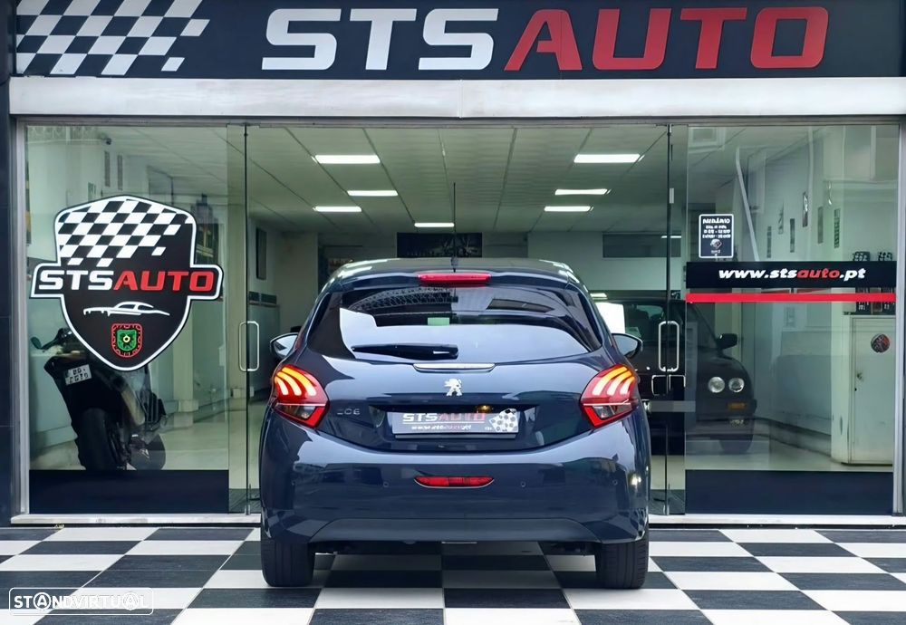 Peugeot 208 1.2 PureTech Style - 15