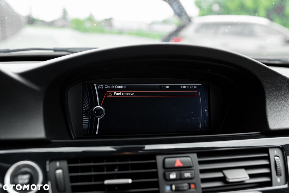 BMW Seria 3 325i xDrive Edition Exclusive - 34