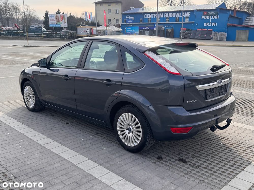 Ford Focus 1.8 Sport - 7