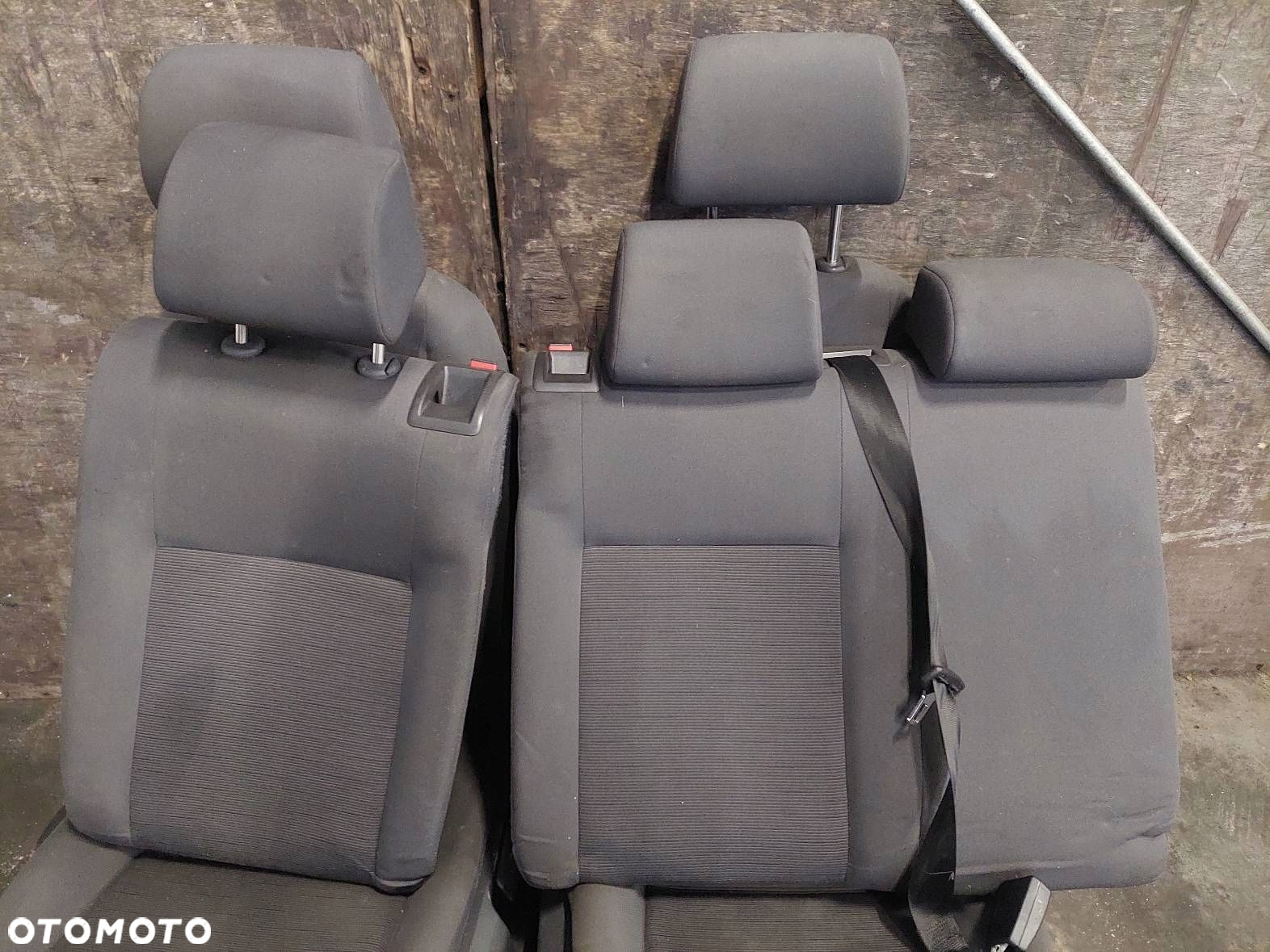 FOTELE KOMPLET LEWY PRAWY KANAPA TYŁ VOLKSWAGEN GOLF V HB 5D - 14