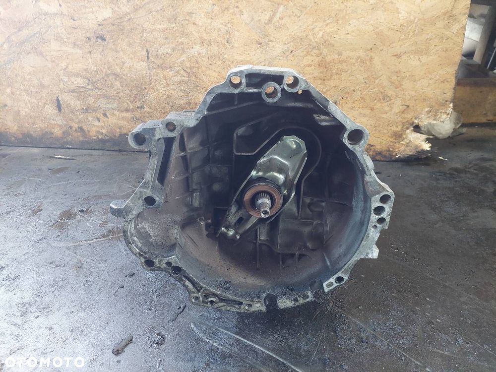 SKRZYNIA BIEGÓW VOLKSWAGEN PASSAT B5 FL 1.9 TDI MANUAL 5 BIEGÓW DUK - 2