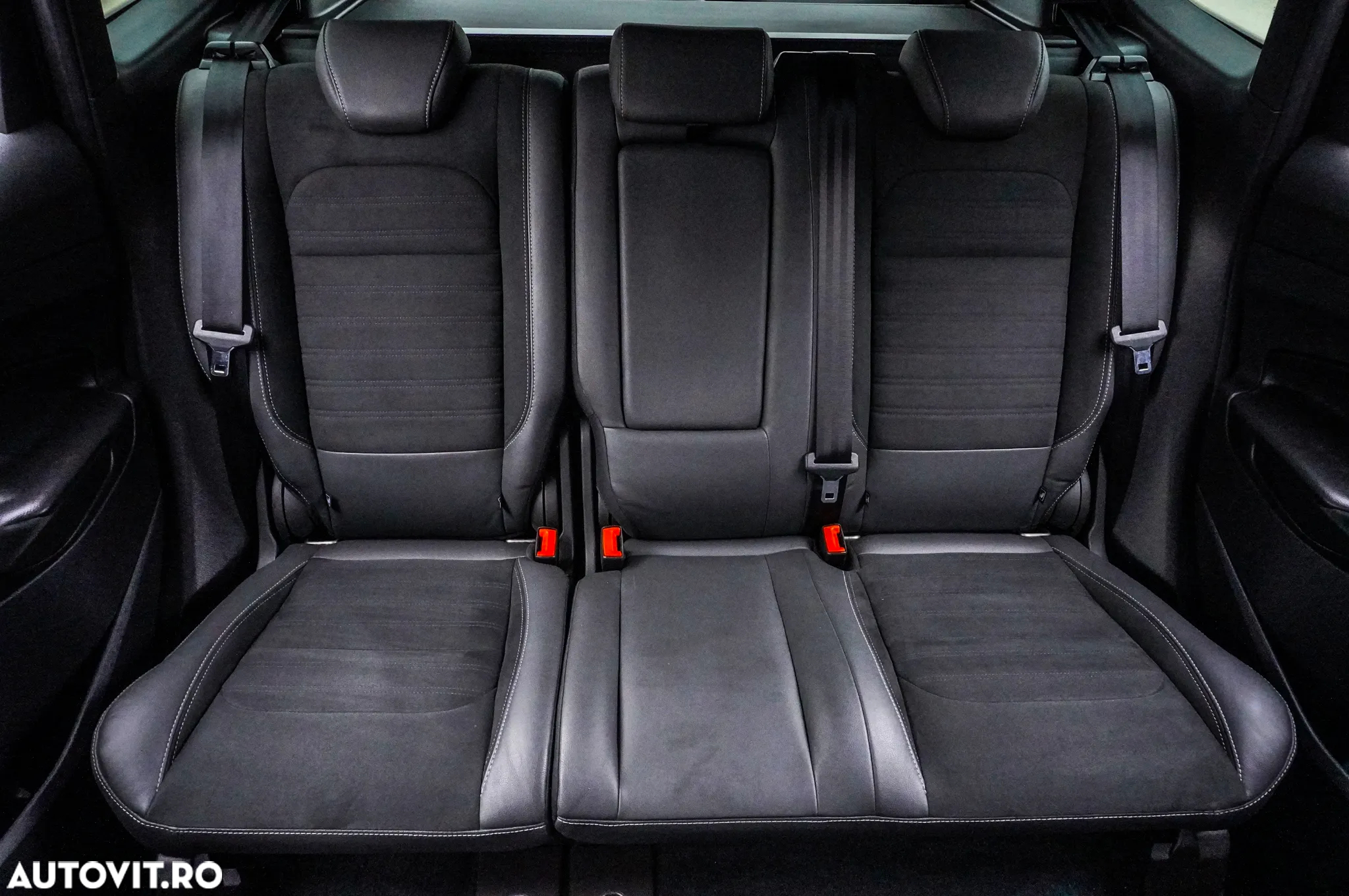 Ford Kuga 2.0 TDCi 4WD Powershift ST-Line - 18