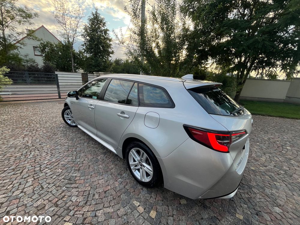 Toyota Corolla 1.8 Hybrid Comfort - 17