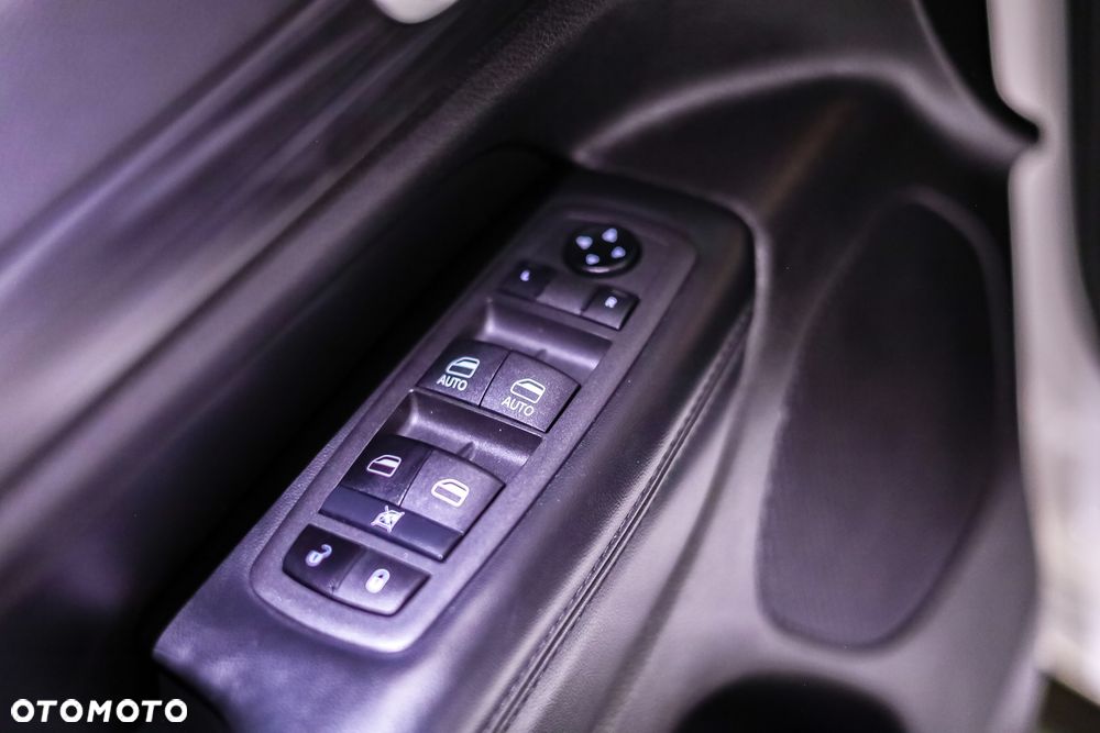Jeep Grand Cherokee 3.6 V6 Laredo - 33