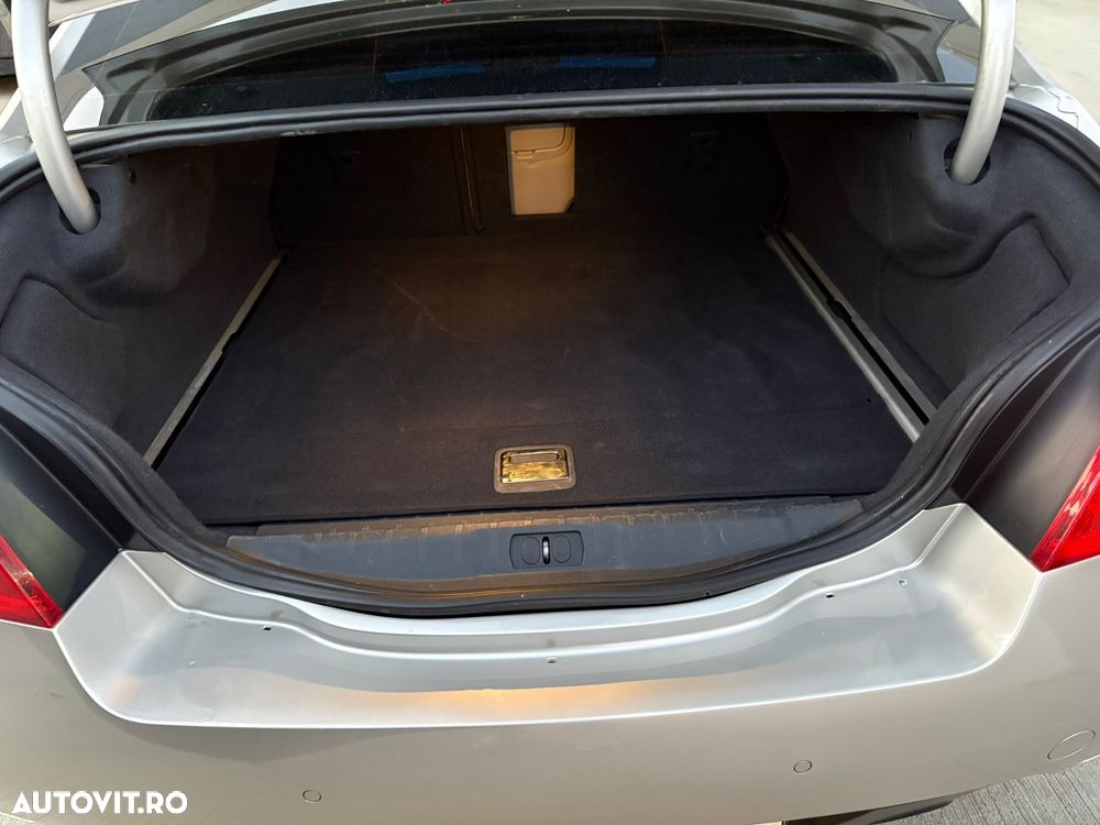 Peugeot 508 RXH Hybrid4 - 15