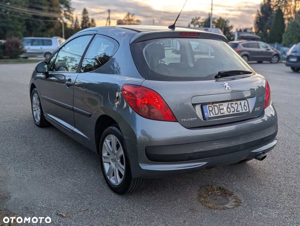 Peugeot 207 - 4