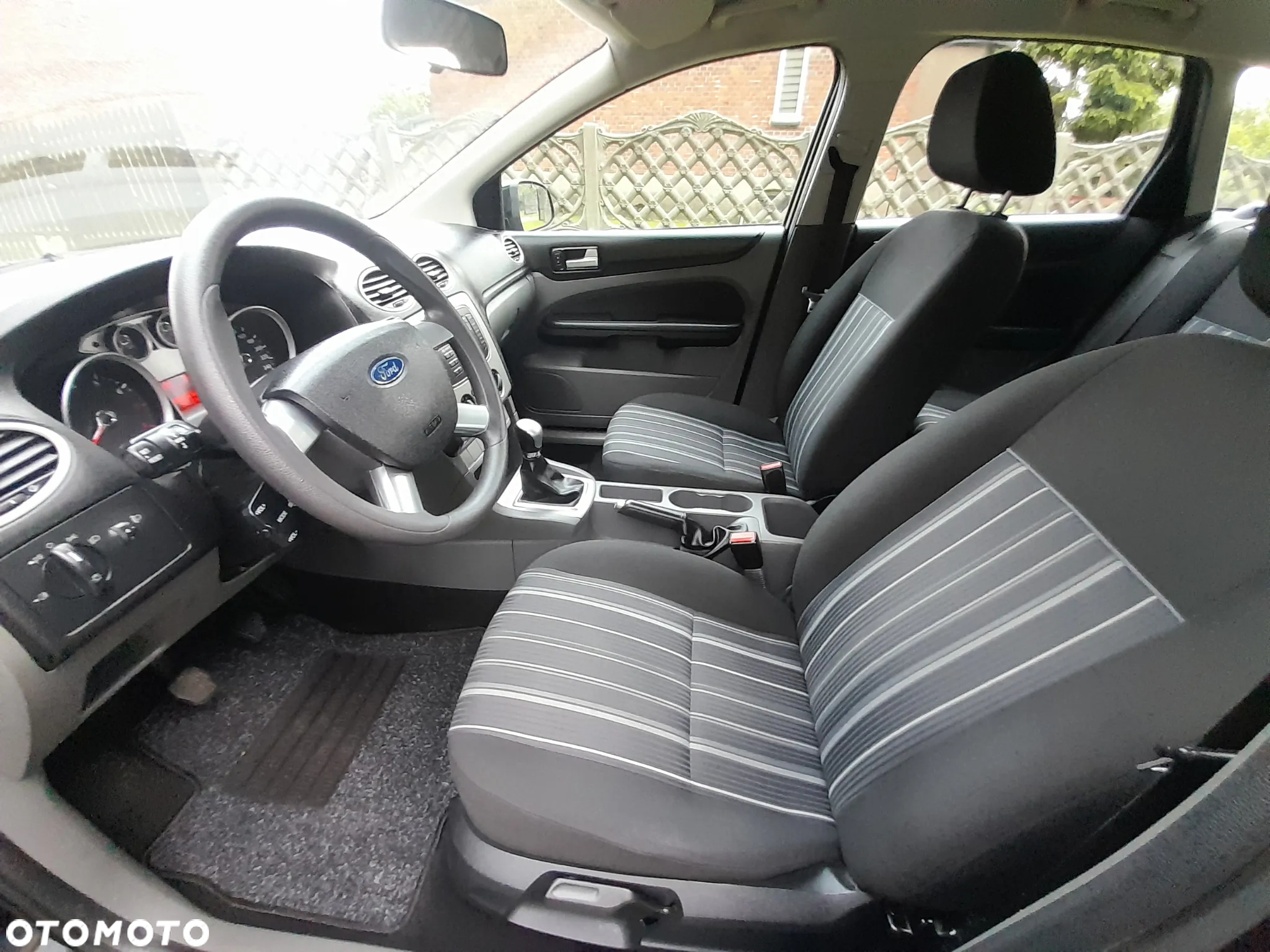 Ford Focus 1.4 16V Trend - 16
