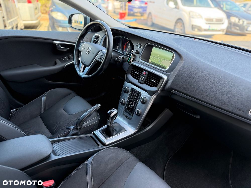 Volvo V40 - 22