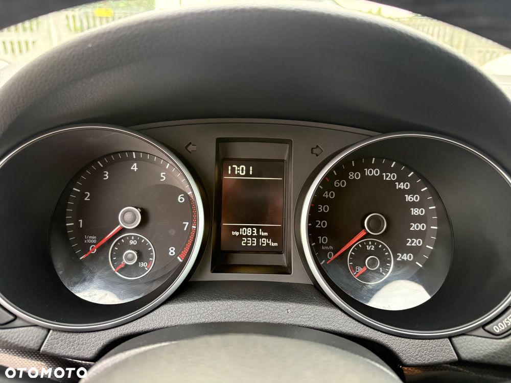 Volkswagen Golf - 35
