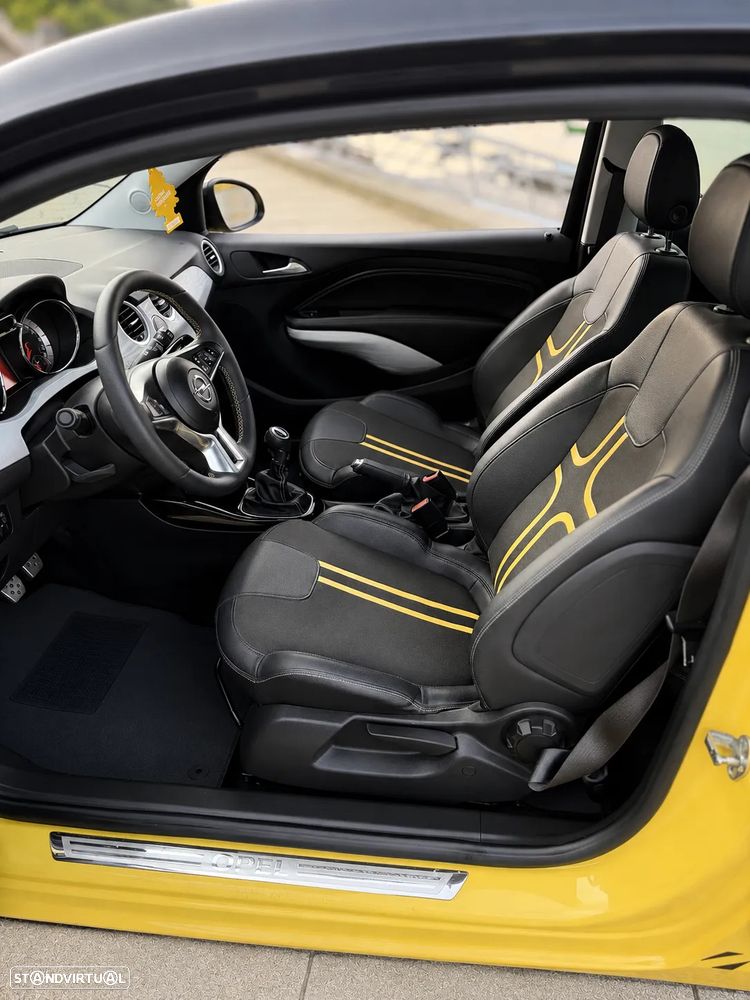 Opel Adam 1.0 Start/Stop Rocks 120 Anos - 6