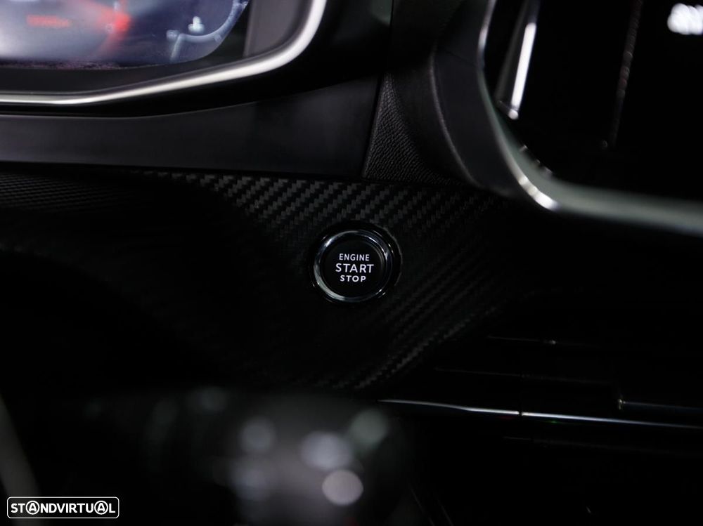 Peugeot 2008 1.5 BlueHDi GT EAT8 - 17