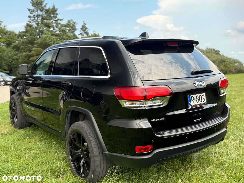 Jeep Grand Cherokee - 14