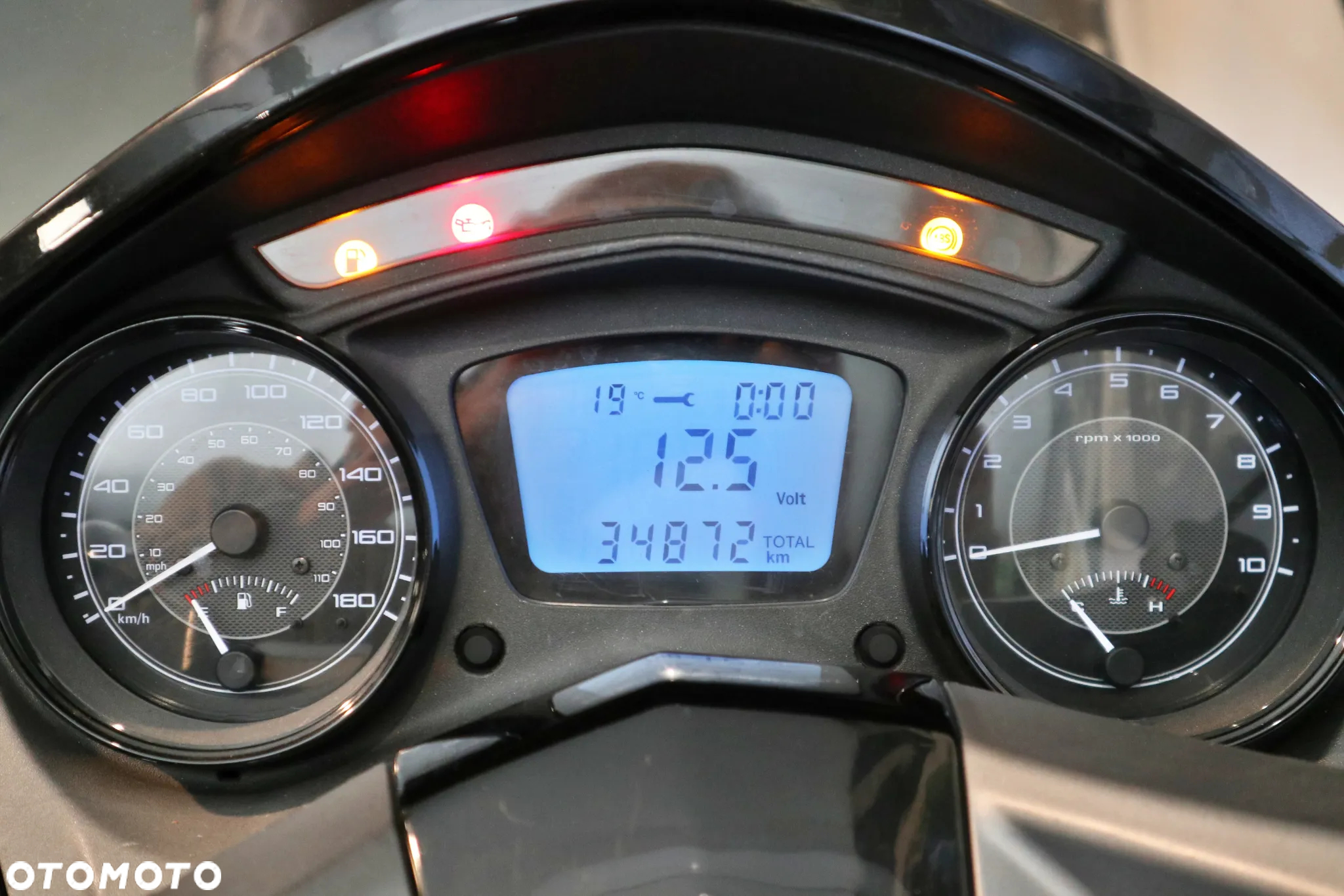 Piaggio X10 - 9