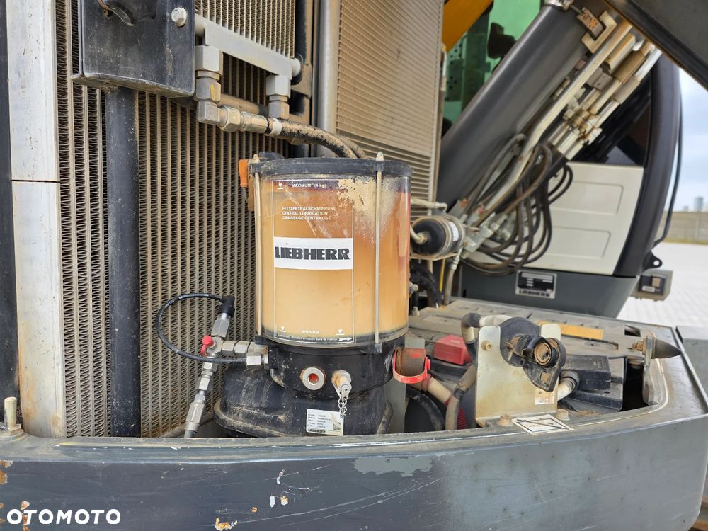 Liebherr R926 Compact, 2020 ROK, 5600 MTH, OIL QUICK - 22