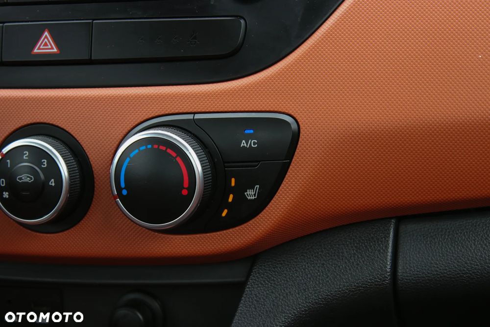 Hyundai i10 1.2 YES Gold - 24