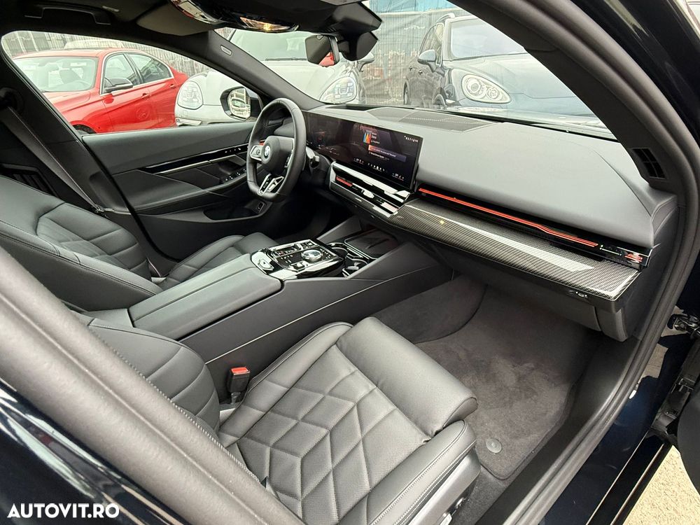 BMW Seria 5 520i AT MHEV - 17