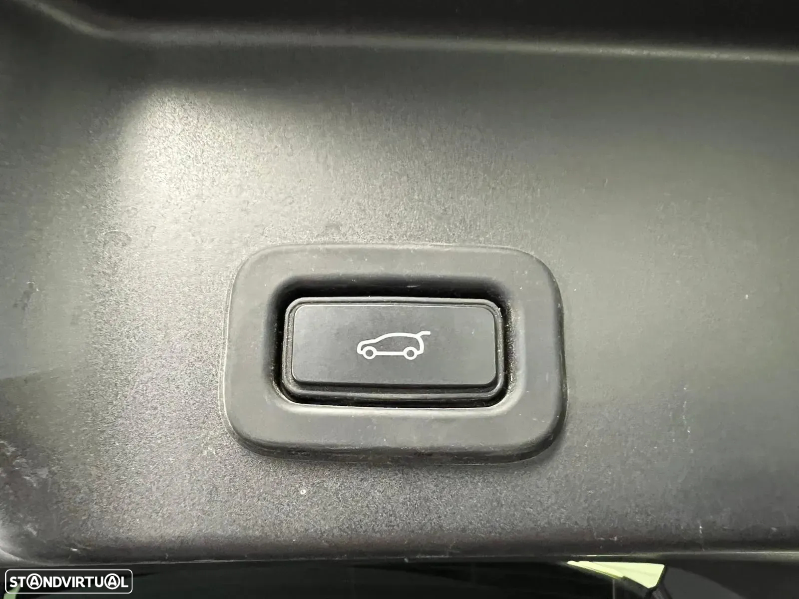 Land Rover Range Rover Evoque 1.5 P300e AWD R-Dynamic Auto - 23