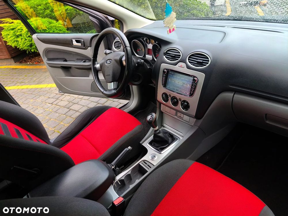 Ford Focus 1.6 Ti-VCT Trend - 20