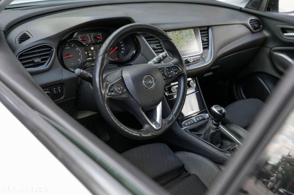 Opel Grandland X - 16
