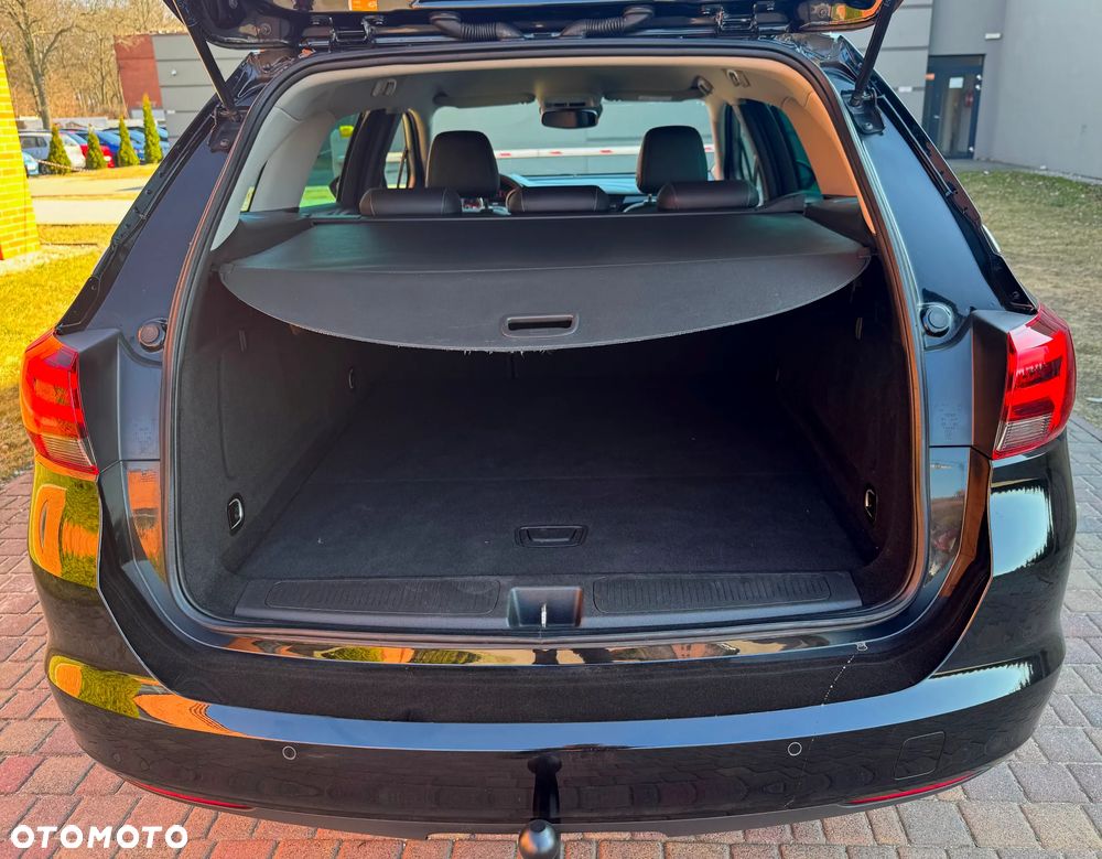 Opel Astra 1.6 CDTI Cosmo - 23