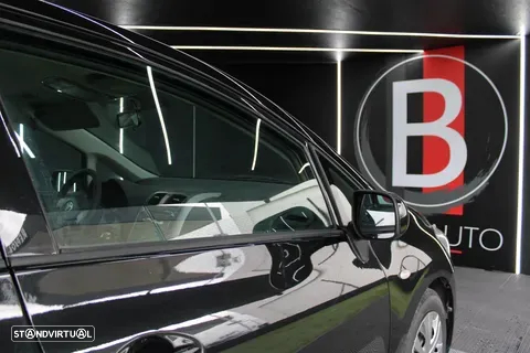 Toyota Auris 1.4 D-4D AC - 12