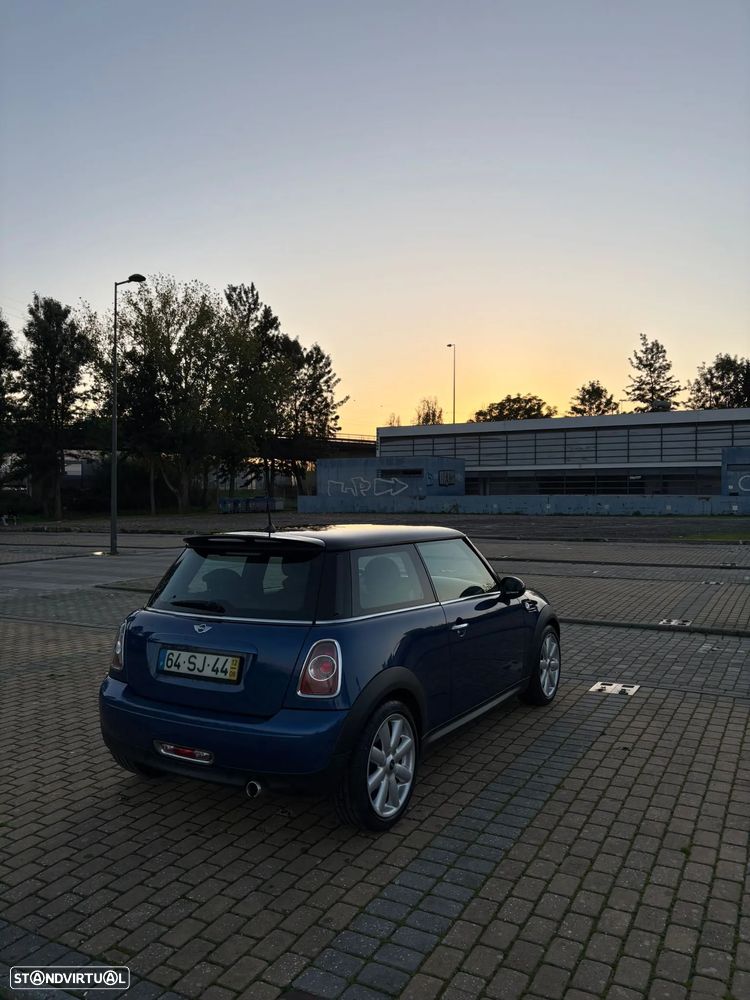 MINI 3 Portas One D - 4