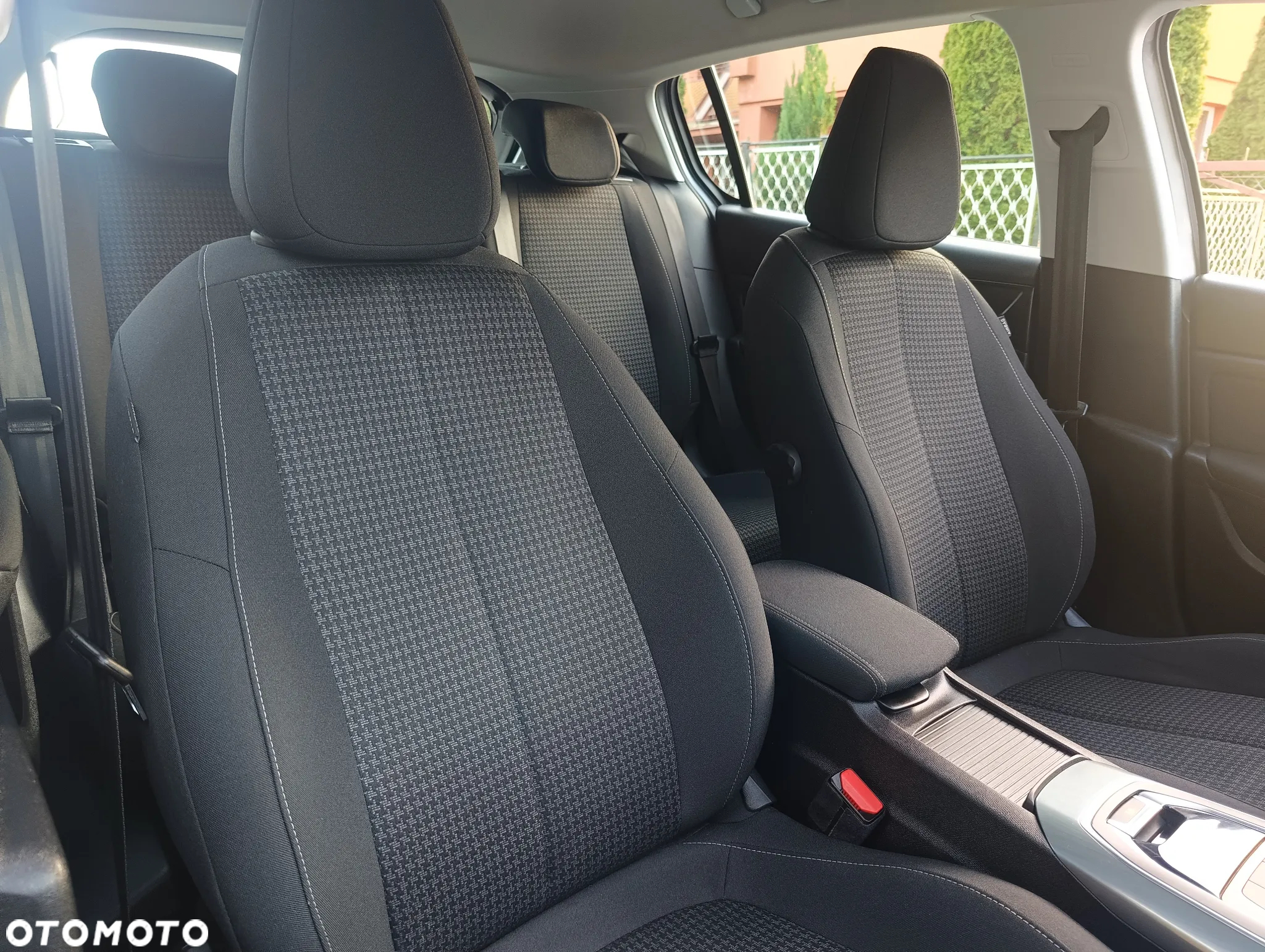 Peugeot 308 1.5 BlueHDi Allure S&S EAT6 - 7