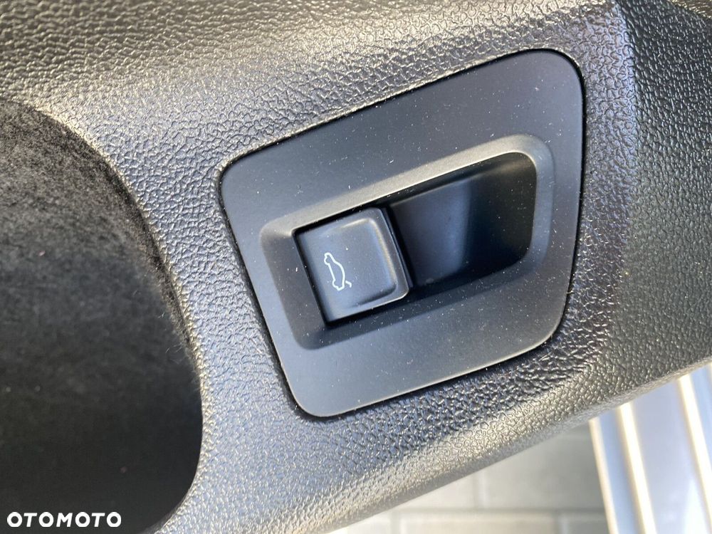 Volkswagen Passat - 10