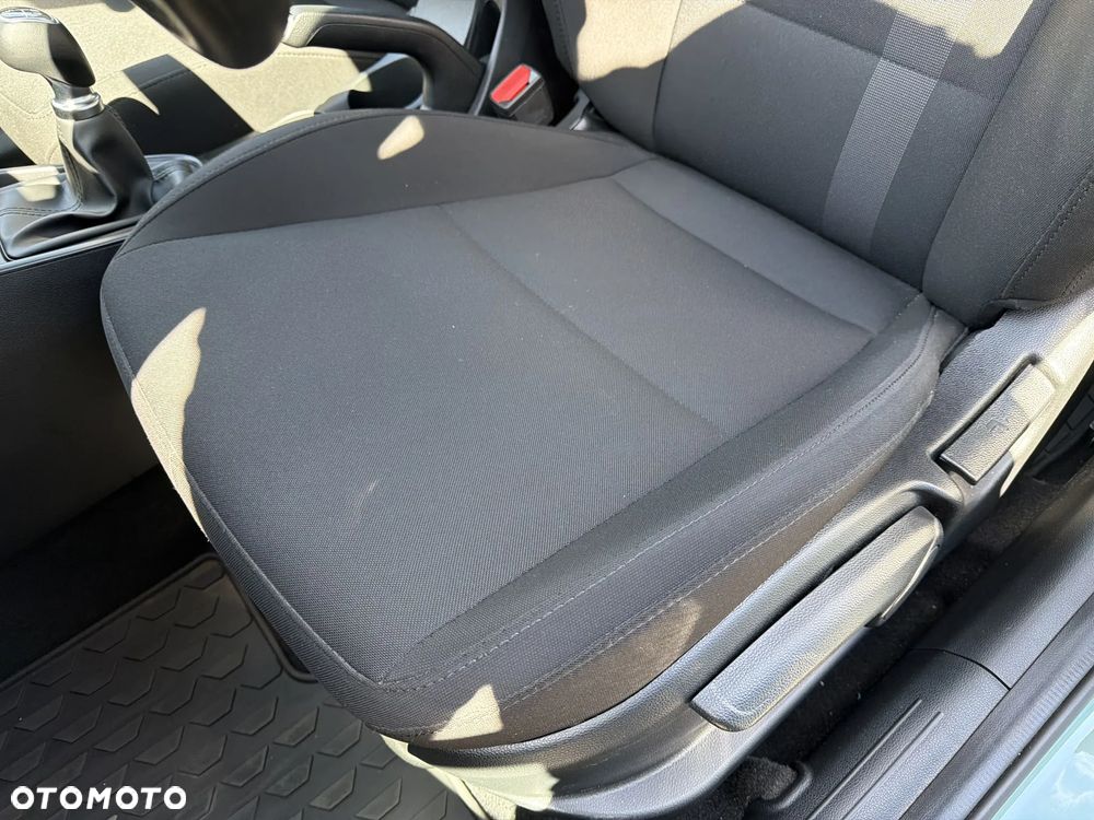 Hyundai i20 1.2 Modern - 12