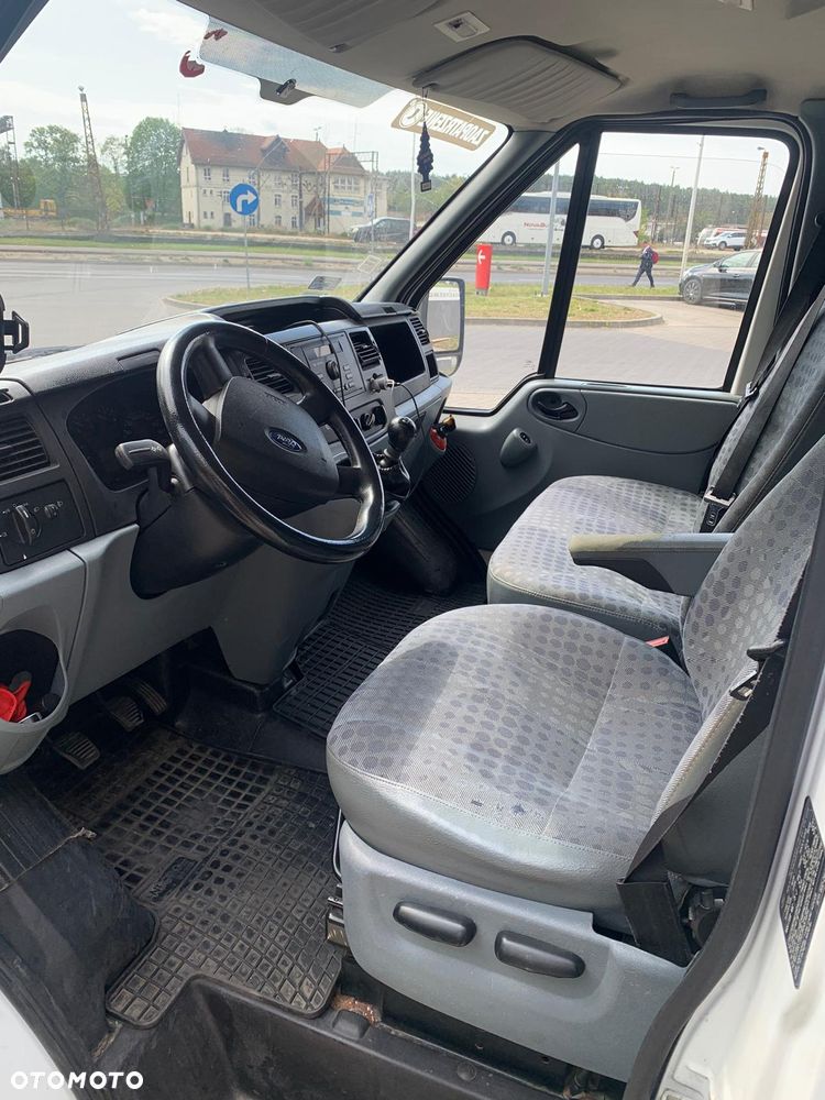 Ford Transit - 10