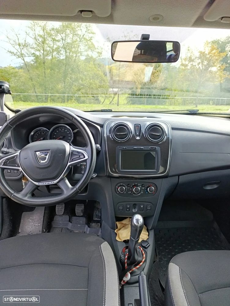 Dacia Logan MCV 1.5 Blue dCi Stepway - 11