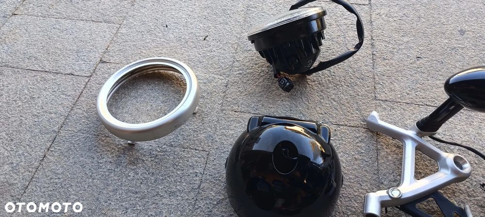 TRIUMPH SCRAMBLER 1200 LAMPA REFLEKTOR LICZNIK ZEGARY STELAŻ UCHWYTY KIERUNKOWSKAZ CHŁODNICA BAK ZBIORNIK - 20