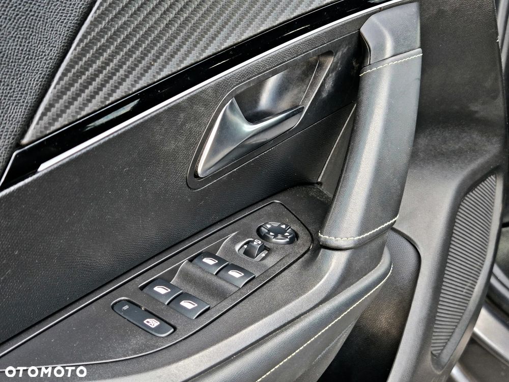Peugeot 2008 1.5 BlueHDi GT S&S EAT8 - 20