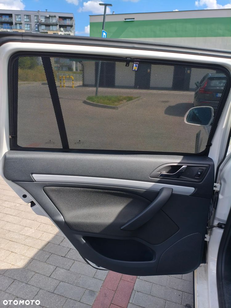 Skoda Octavia Scout 2.0 TDI DPF DSG - 22