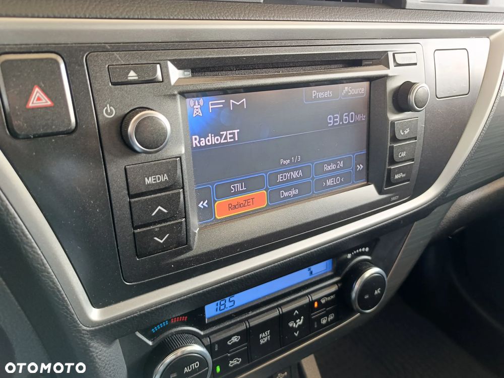 Toyota Auris 1.6 Prestige - 20