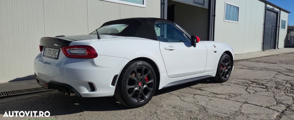 Abarth 124 Spider - 2