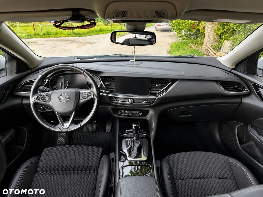 Opel Insignia 1.6 T Innovation S&S - 9