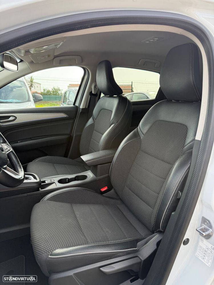 Renault Arkana 1.3 TCe Techno EDC - 32