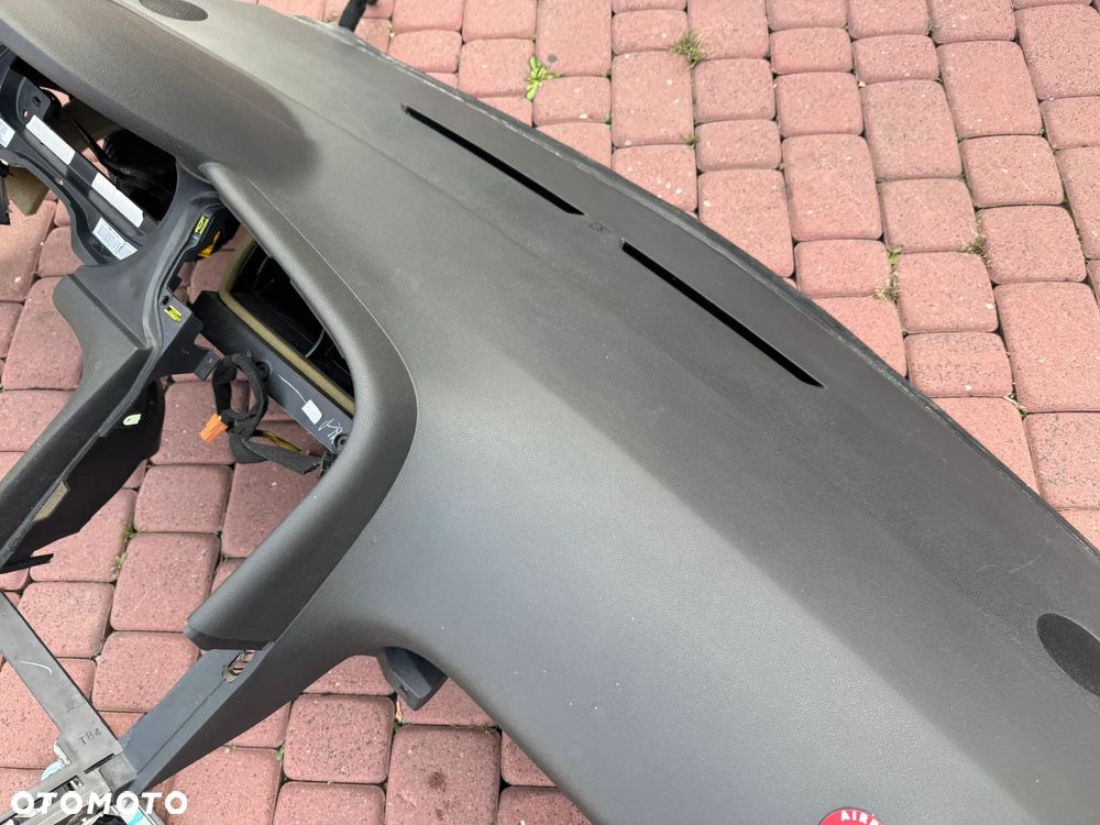 DESKA KONSOLA KOKPIT PODUSZKA PASY PEUGEOT 3008 I - 11