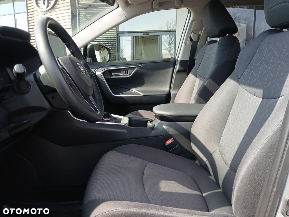 Toyota RAV4 - 17