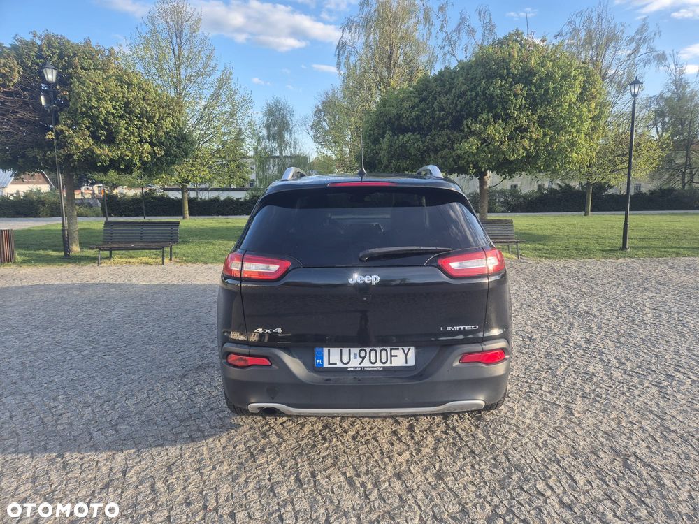 Jeep Cherokee - 8