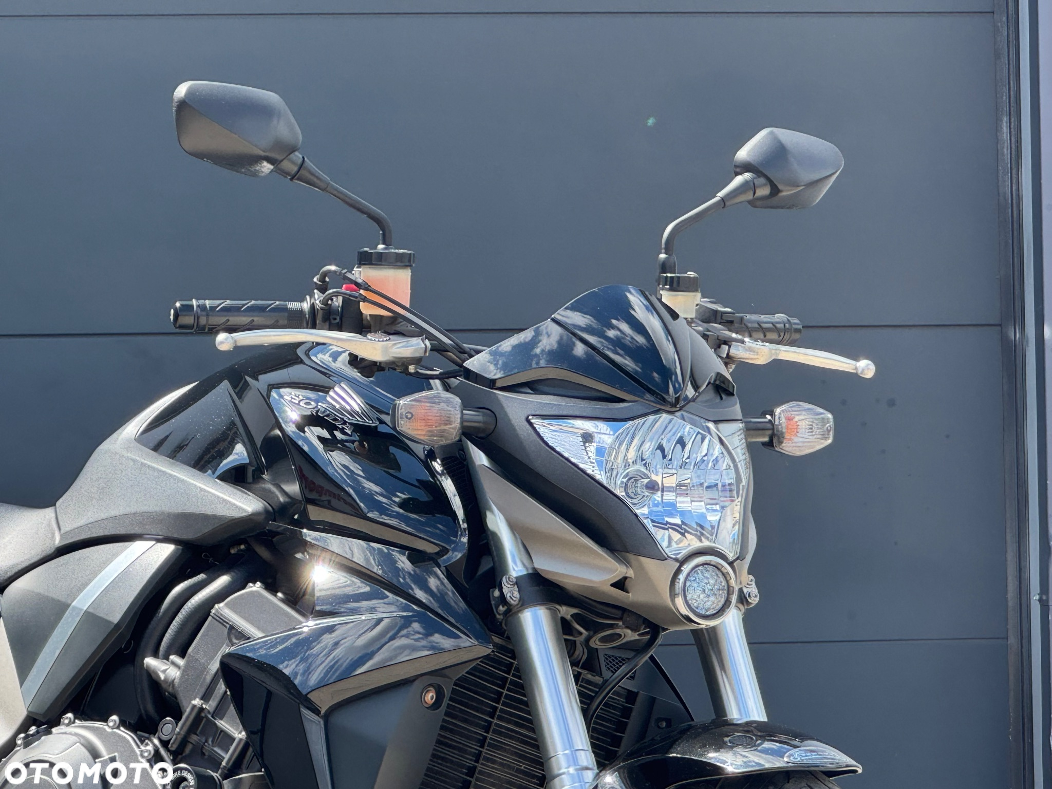 Honda CB - 2