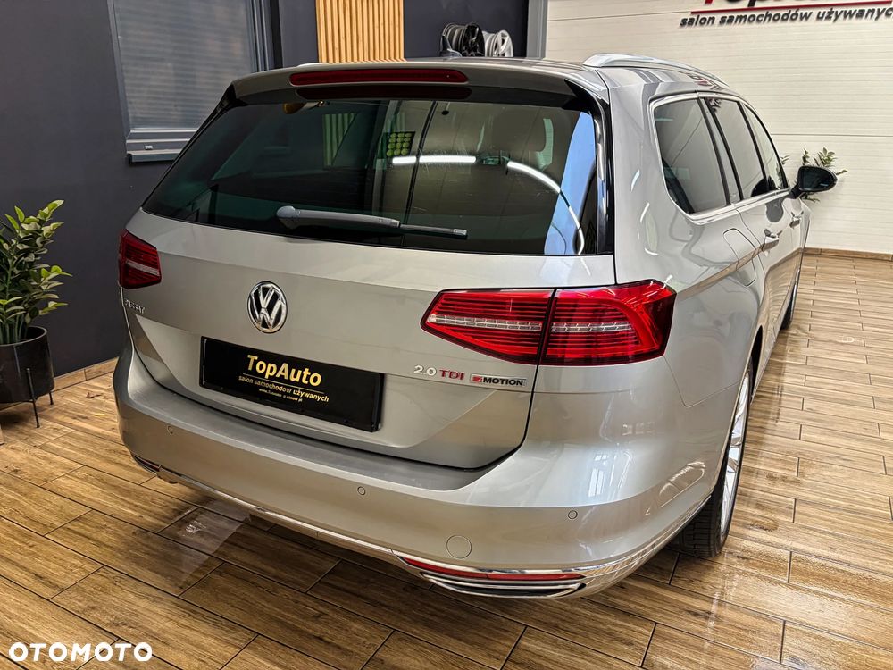 Volkswagen Passat - 10