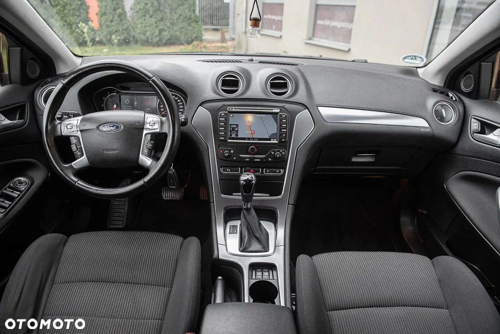 Ford Mondeo - 24