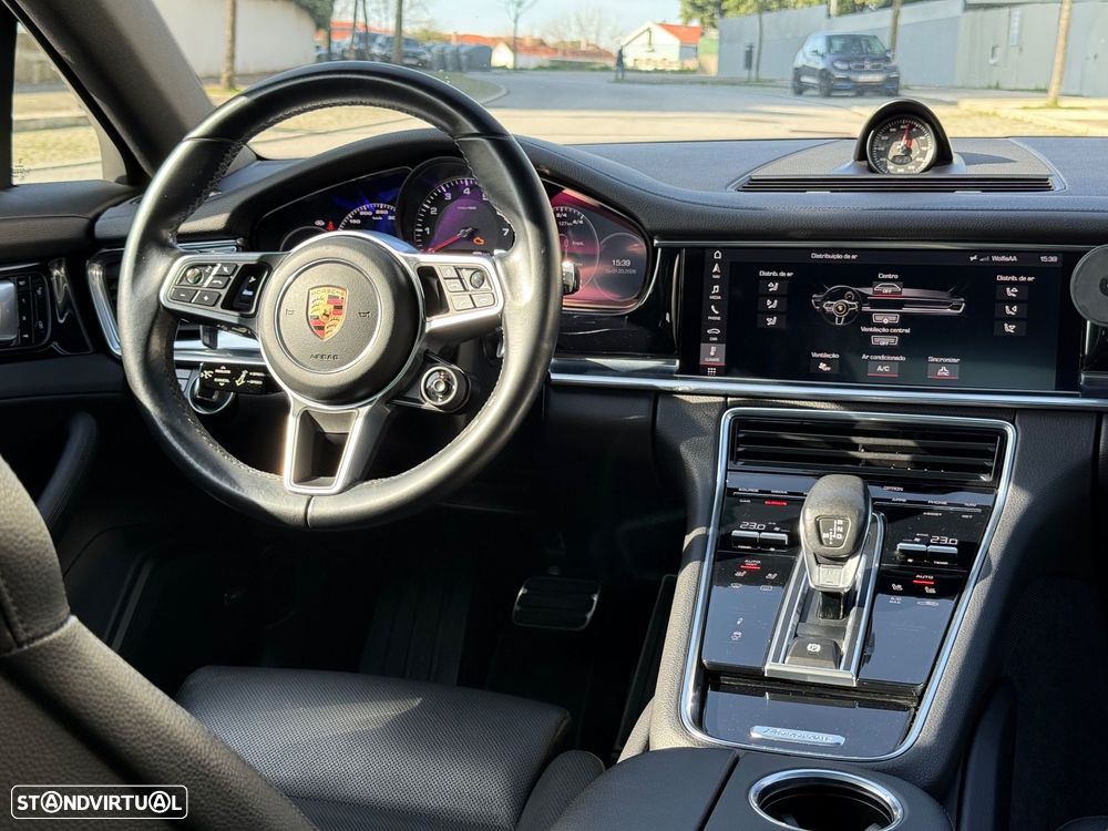 Porsche Panamera 4 S - 18