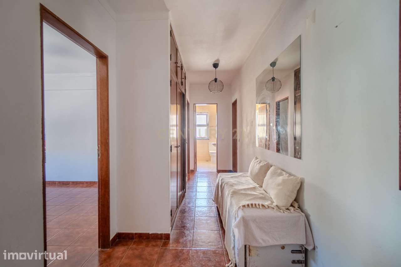 Apartamento T2 no centro de Arruda dos Vinhos - Grande imagem: 5/17