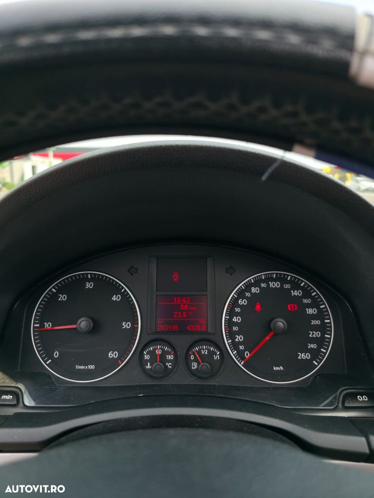 Volkswagen Golf 1.9 TDI Trendline DPF - 5