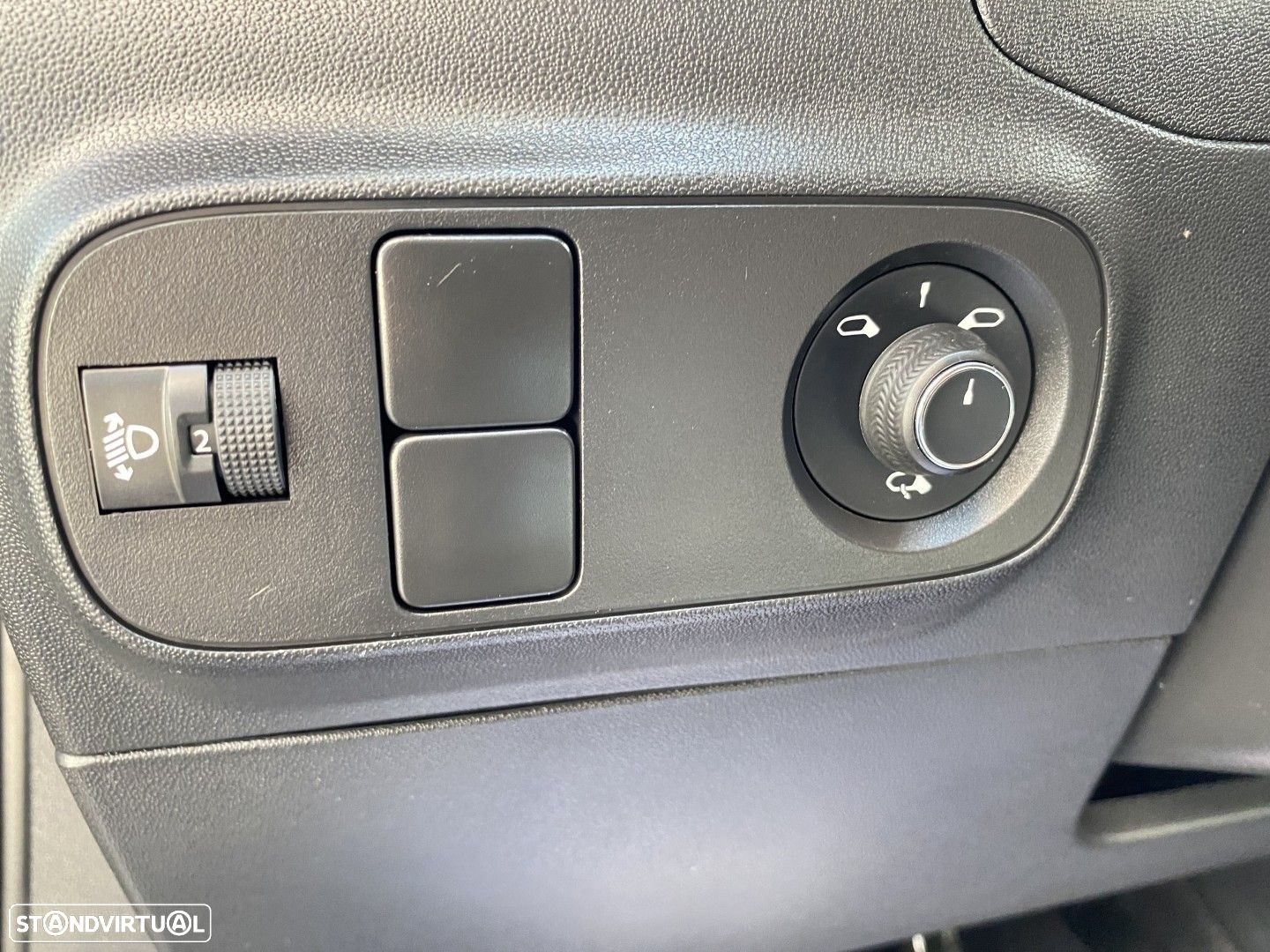 Citroën C3 1.2 PureTech C-Series - 16